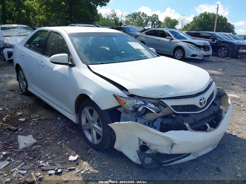 2014 TOYOTA CAMRY auction photo 6