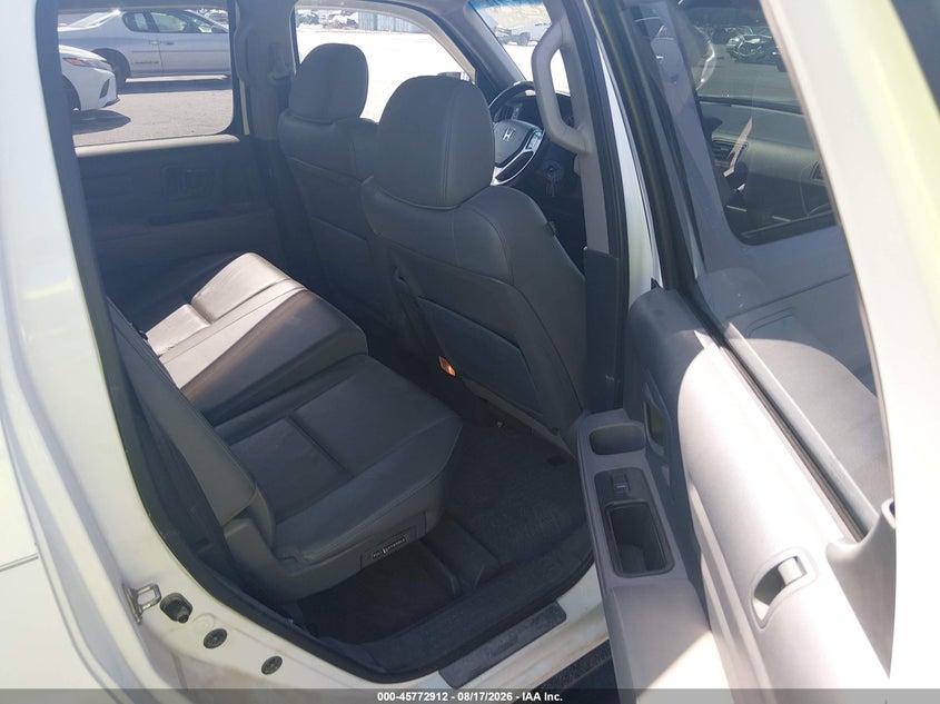 2012 HONDA RIDGELINE auction photo 8