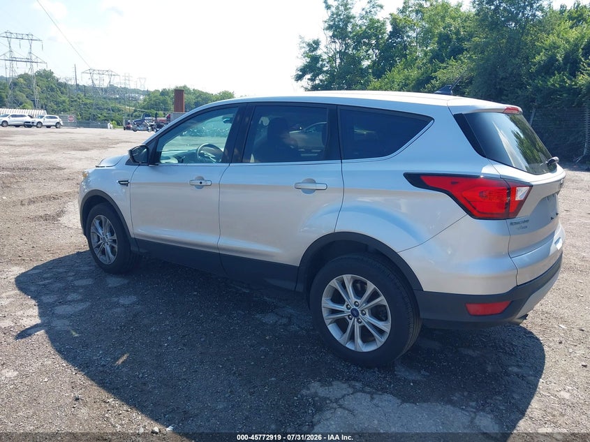 Vin: 1fmcu9gd1kuc33956, lot: 46271699, ford escape se 20193
