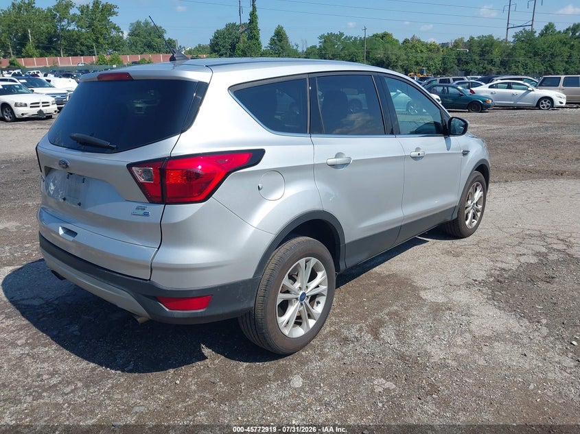 Vin: 1fmcu9gd1kuc33956, lot: 46271699, ford escape se 20194