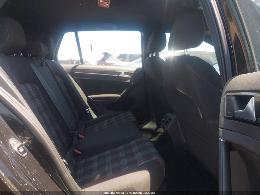 2015 VOLKSWAGEN GOLF GTI auction photo 8