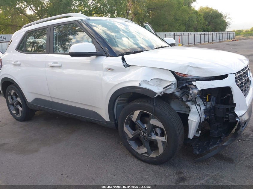 2024 HYUNDAI VENUE auction photo 6