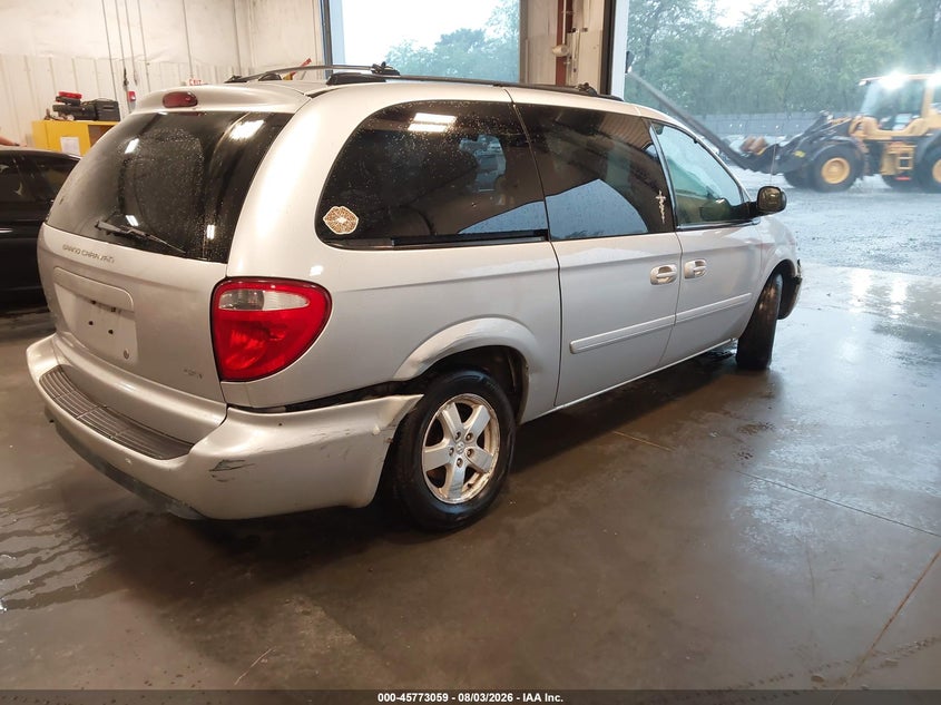 2005 DODGE GRAND CARAVAN auction photo 4