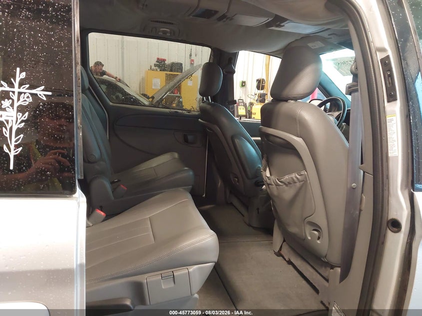 2005 DODGE GRAND CARAVAN auction photo 8