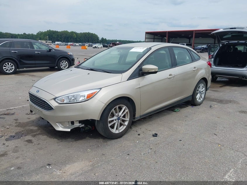 Vin: 1fadp3f28hl339449, lot: 46271921, ford focus se 20172