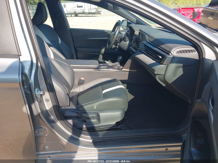 2025 TOYOTA CAMRY auction photo 5