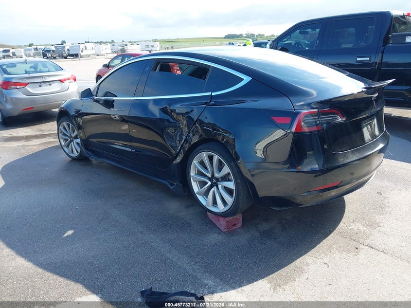 2019 TESLA MODEL 3 auction photo 3