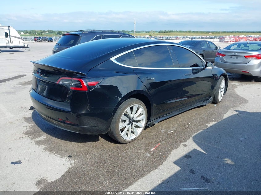 2019 TESLA MODEL 3 auction photo 4