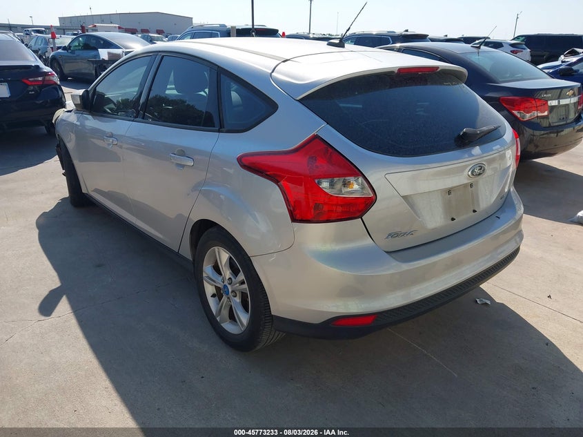 Vin: 1fahp3k27cl250116, lot: 46272013, ford focus se 20123