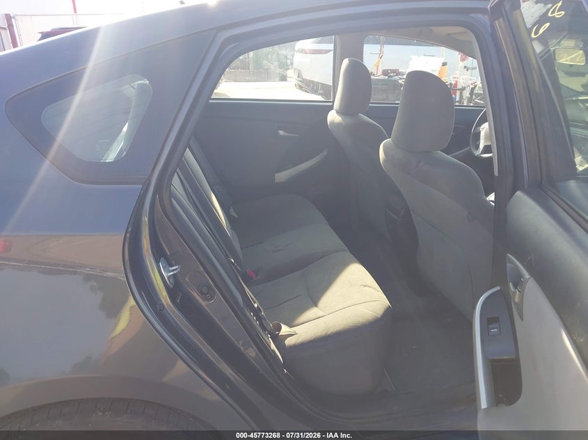 2012 TOYOTA PRIUS auction photo 8