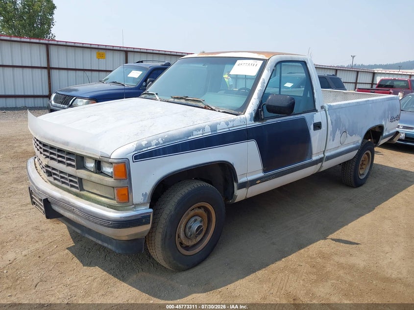 1989 CHEVROLET GMT-400 auction photo 2
