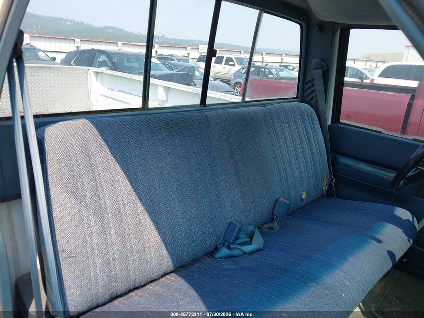 1989 CHEVROLET GMT-400 auction photo 8