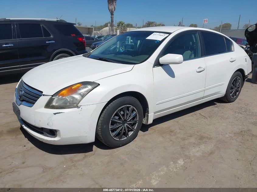 2008 Nissan Altima, Rear, IAAI, VIN 1N4AL21E48N458095 — photo 2