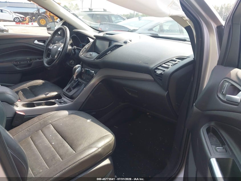 2016 FORD ESCAPE auction photo 5