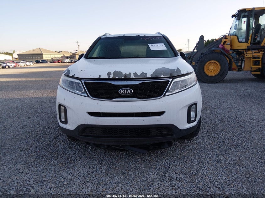 2014 KIA SORENTO auction photo 6