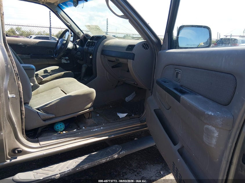 2004 NISSAN FRONTIER auction photo 5