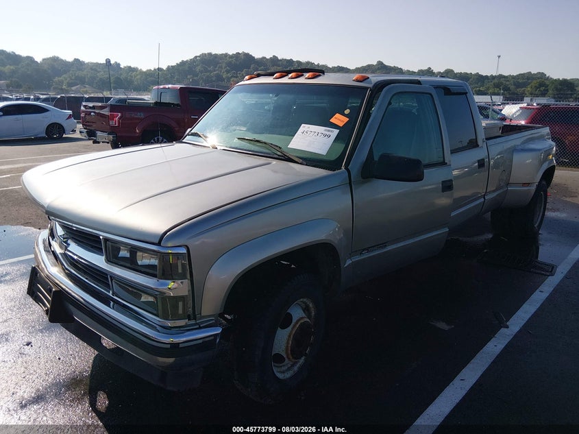 1999 CHEVROLET C/K 3500 auction photo 2