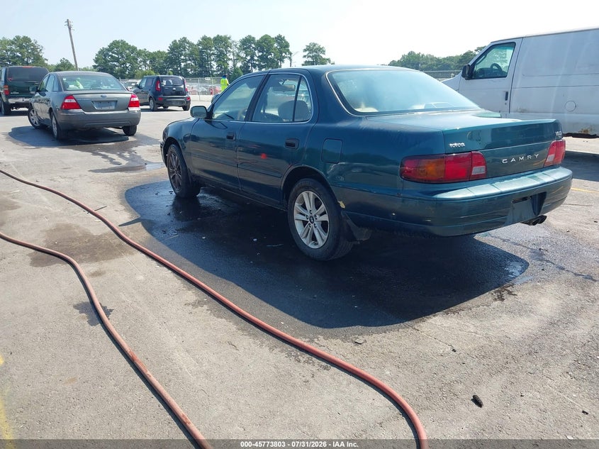 1996 TOYOTA CAMRY auction photo 3