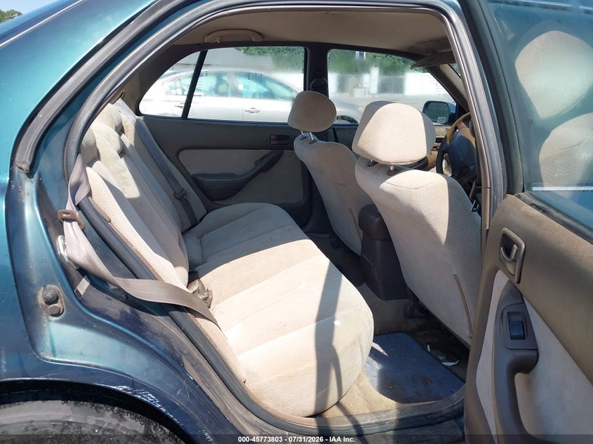 1996 TOYOTA CAMRY auction photo 8