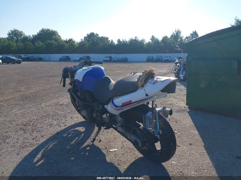 2002 SUZUKI GSX600 auction photo 3