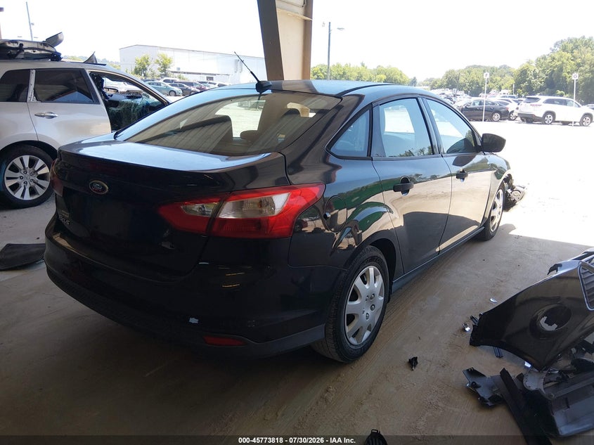 Vin: 1fahp3e2xcl429875, lot: 46272598, ford focus s 20124
