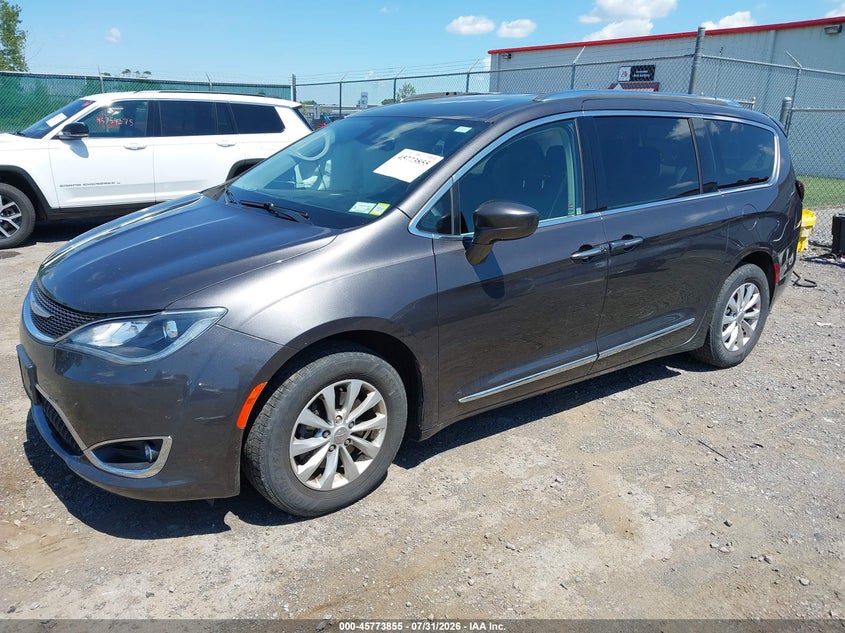 Vin: 2c4rc1bg6jr126370, lot: 46272635, chrysler pacifica touring l 20182