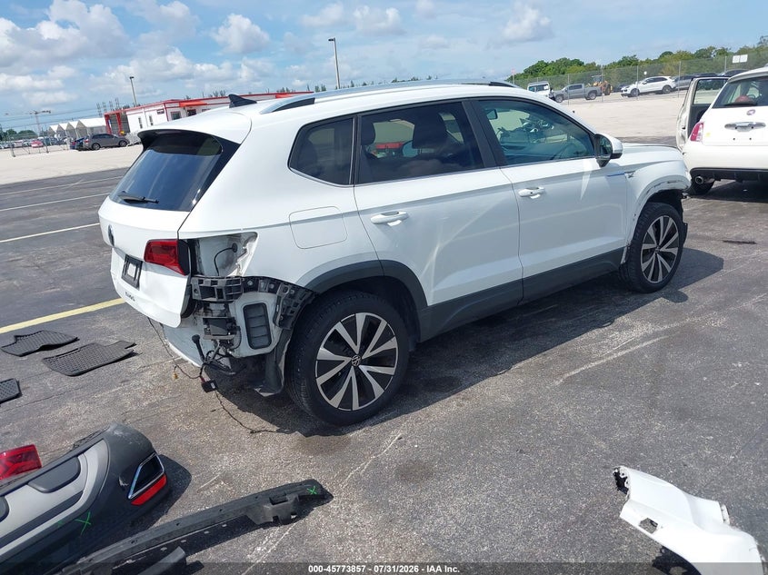 2022 VOLKSWAGEN TAOS auction photo 4