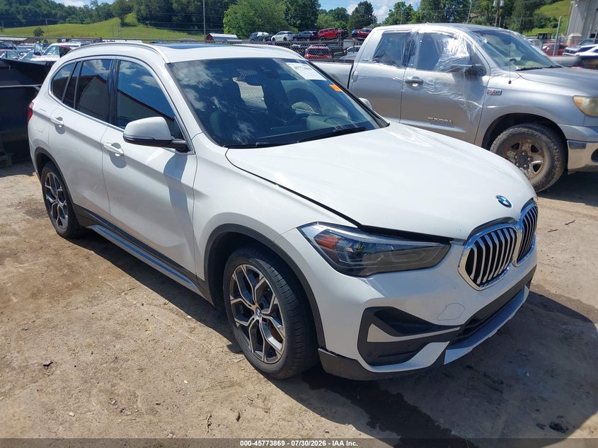 Vin: wbxjg9c0xn5v05766, lot: 46272649, bmw x1 xdrive28i 2022 img_1