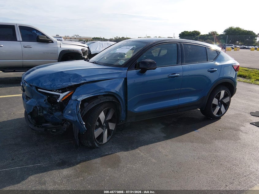 2022 Volvo C40, Left Front, IAAI, VIN YV4ED3GB4N2009019 — photo 2