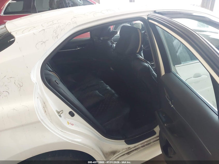 2018 TOYOTA CAMRY auction photo 8