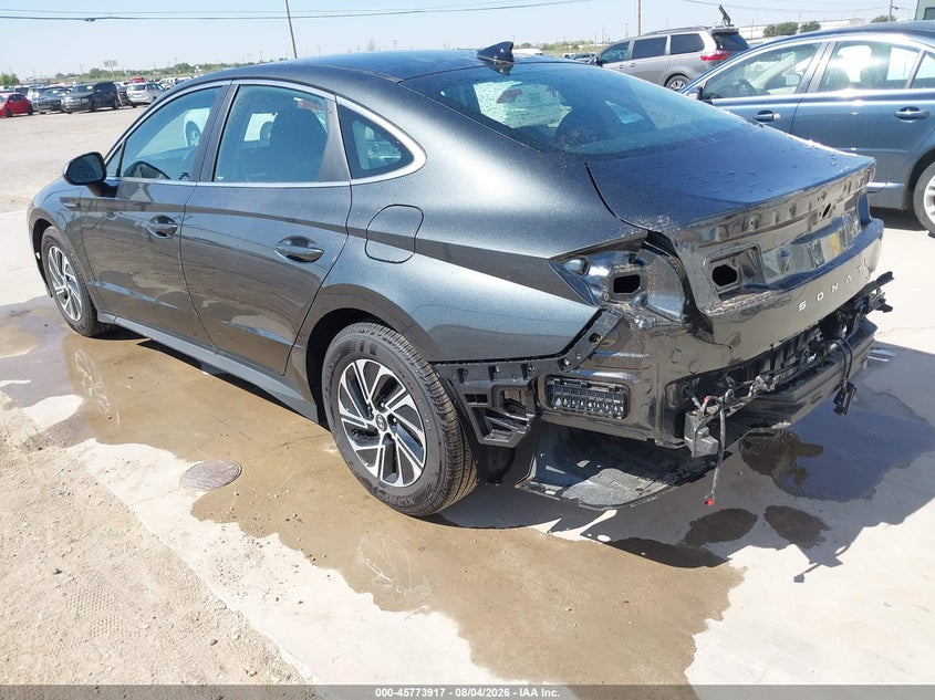 2026 HYUNDAI SONATA HYBRID auction photo 3