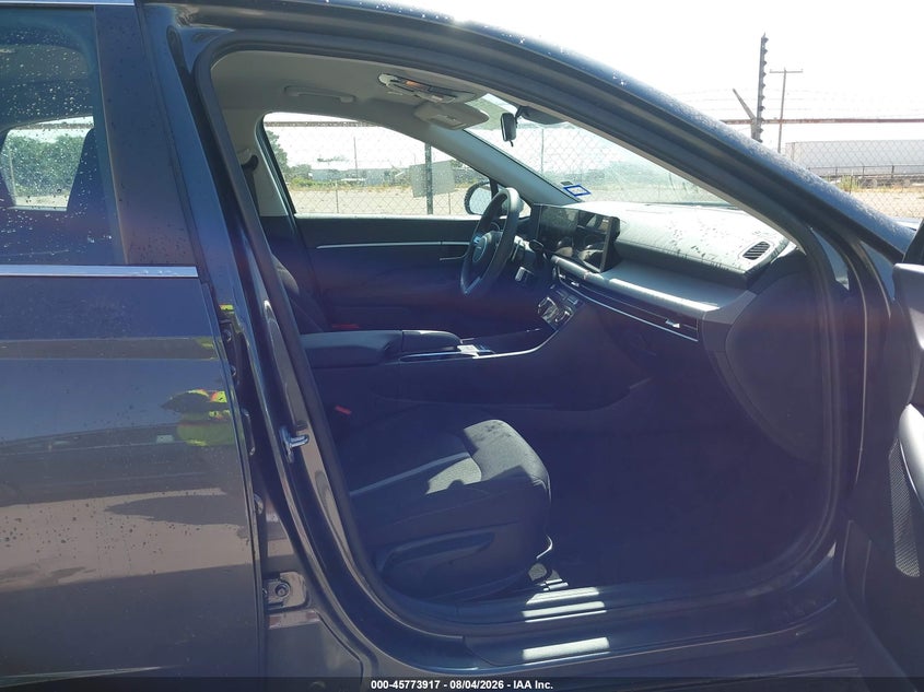 2026 HYUNDAI SONATA HYBRID auction photo 5