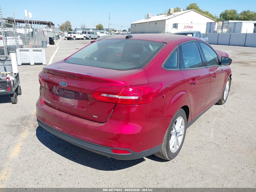 Vin: 1fadp3f22fl222236, lot: 46272713, ford focus se 20154
