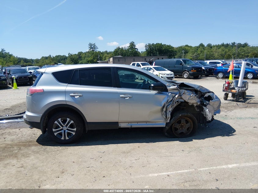TOYOTA RAV4 - zdjęcie 14