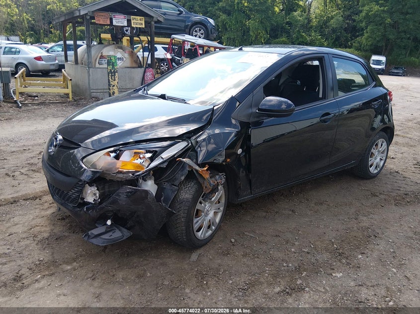 Vin: jm1de1kz0d0165685, lot: 46272802, mazda mazda2 sport 20132