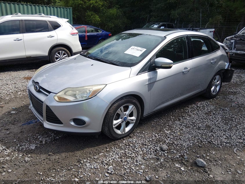 Vin: 1fadp3f2xdl135357, lot: 46272831, ford focus se 20132