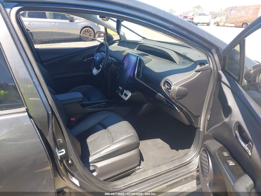 2018 TOYOTA PRIUS PRIME auction photo 5