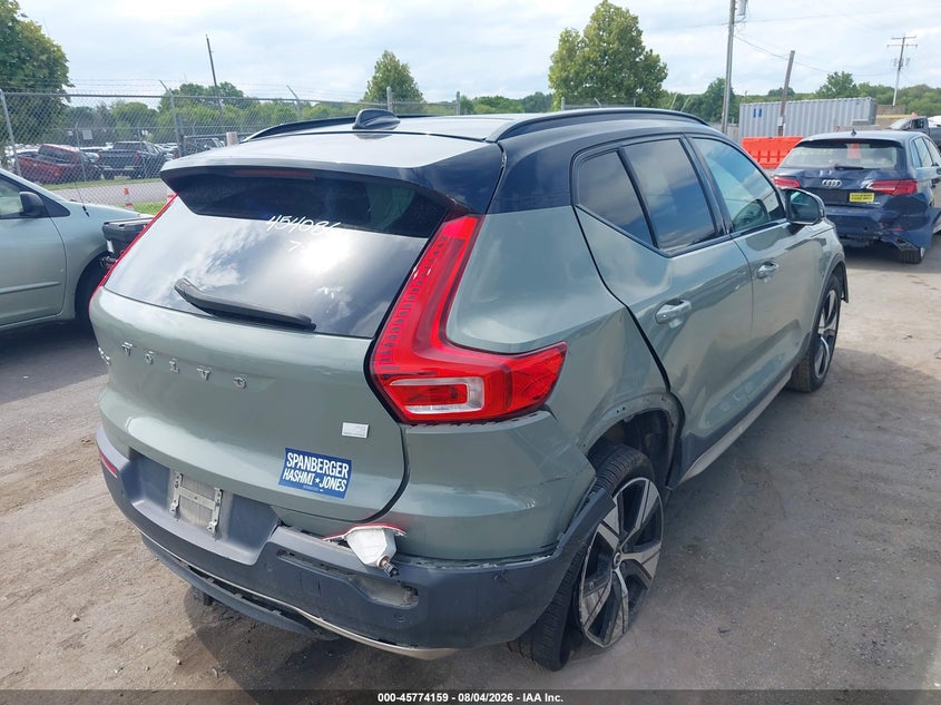 2021 VOLVO XC40 RECHARGE PURE ELECTRIC auction photo 4