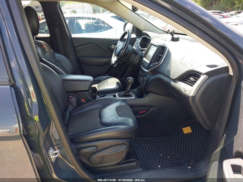 2016 JEEP CHEROKEE auction photo 5