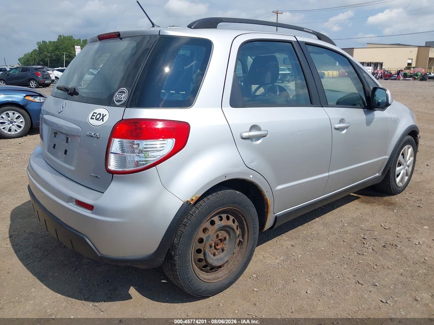 2011 SUZUKI SX4 auction photo 4