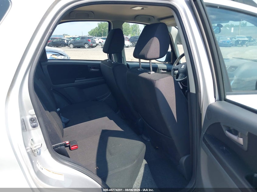 2011 SUZUKI SX4 auction photo 8