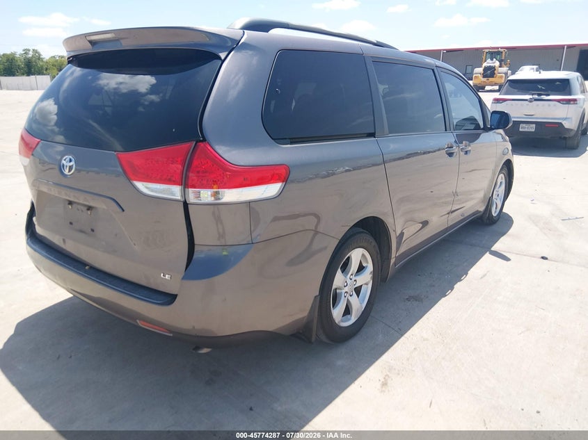 Vin: 5tdkk3dc8bs013278, lot: 46273067, toyota sienna le v6 20114