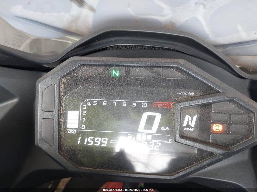 KAWASAKI EX500 2025