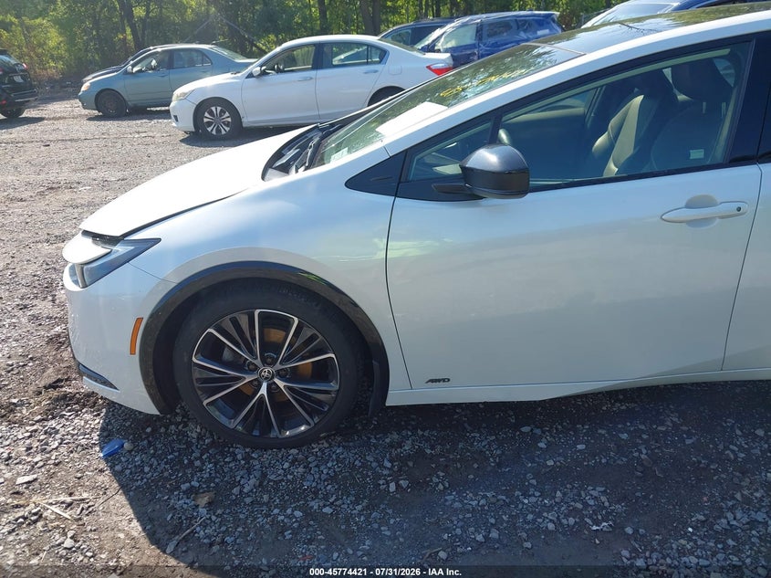 TOYOTA PRIUS - zdjęcie 10