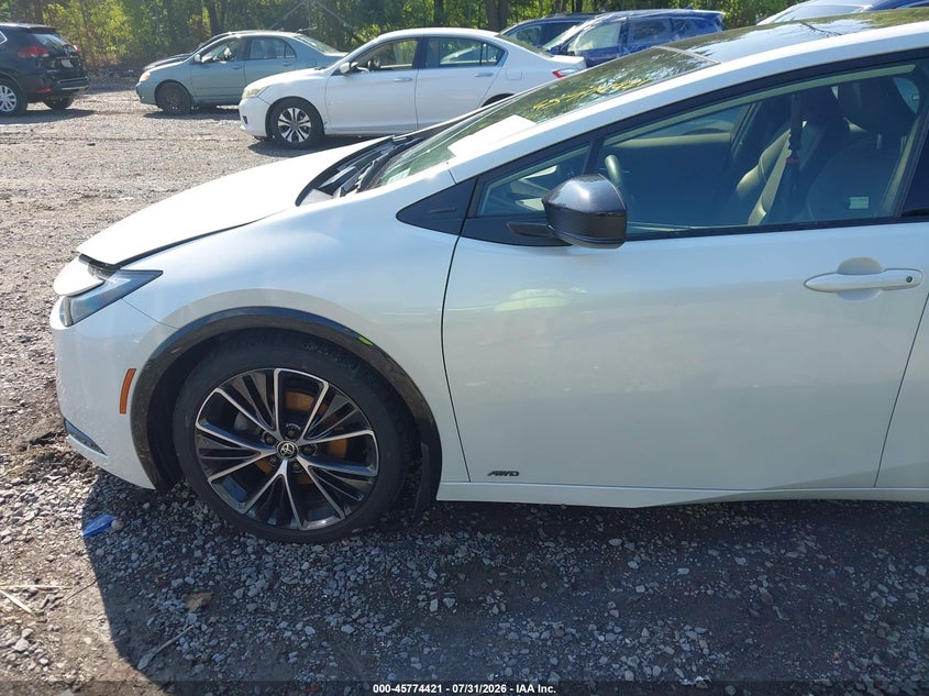 2023 TOYOTA PRIUS auction photo 6