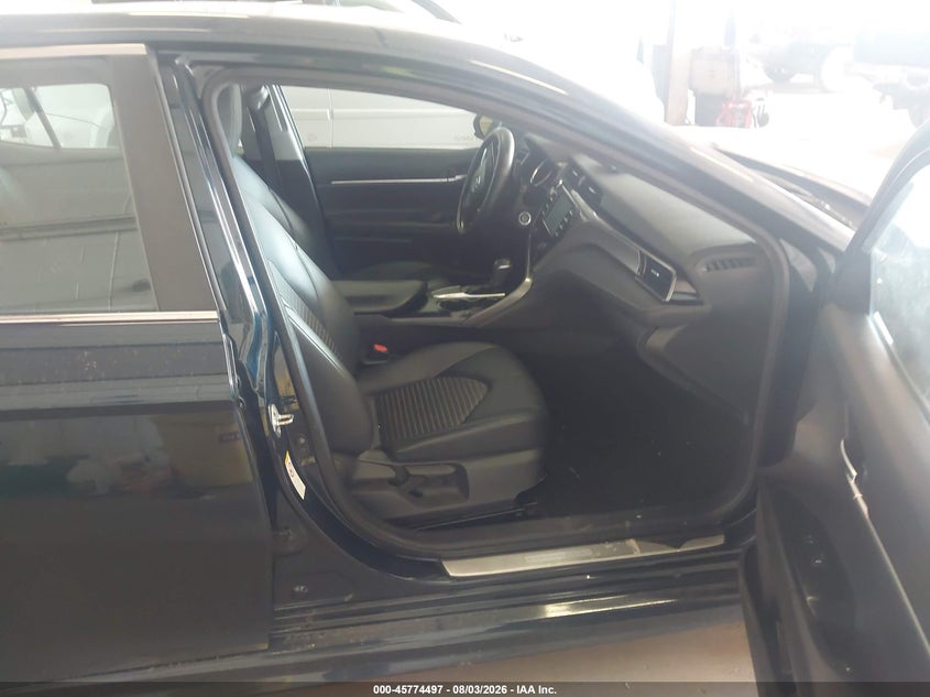 2019 TOYOTA CAMRY auction photo 5