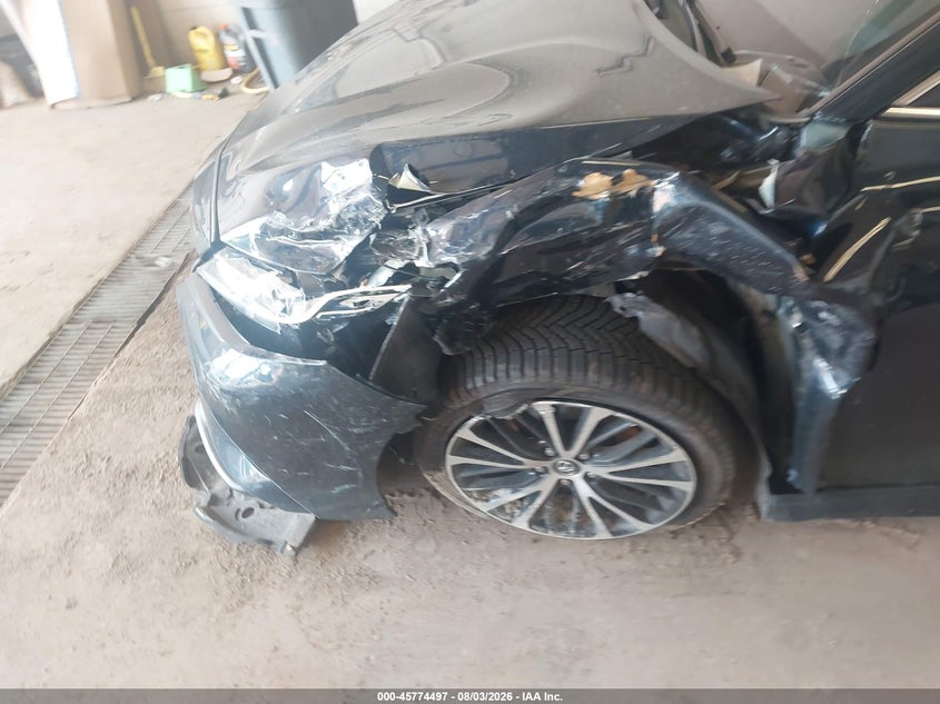 2019 TOYOTA CAMRY auction photo 6