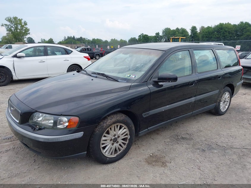 2004 VOLVO V70 auction photo 2