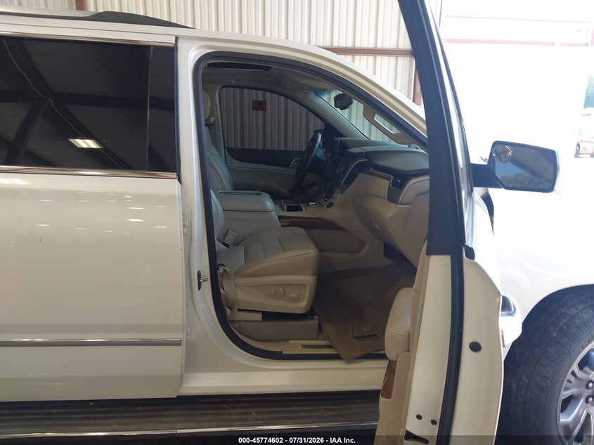 2015 GMC YUKON XL 1500 auction photo 5