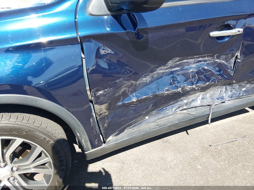 2016 MITSUBISHI OUTLANDER auction photo 6